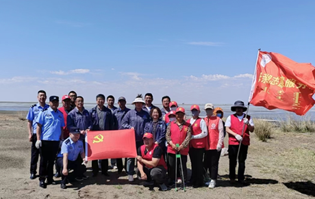 額鹽公司、板森哈夏圖社區(qū)、額吉淖爾派出所聯(lián)合開(kāi)展“牢記囑托、感恩奮進(jìn)”民族政策宣傳月系列活動(dòng)