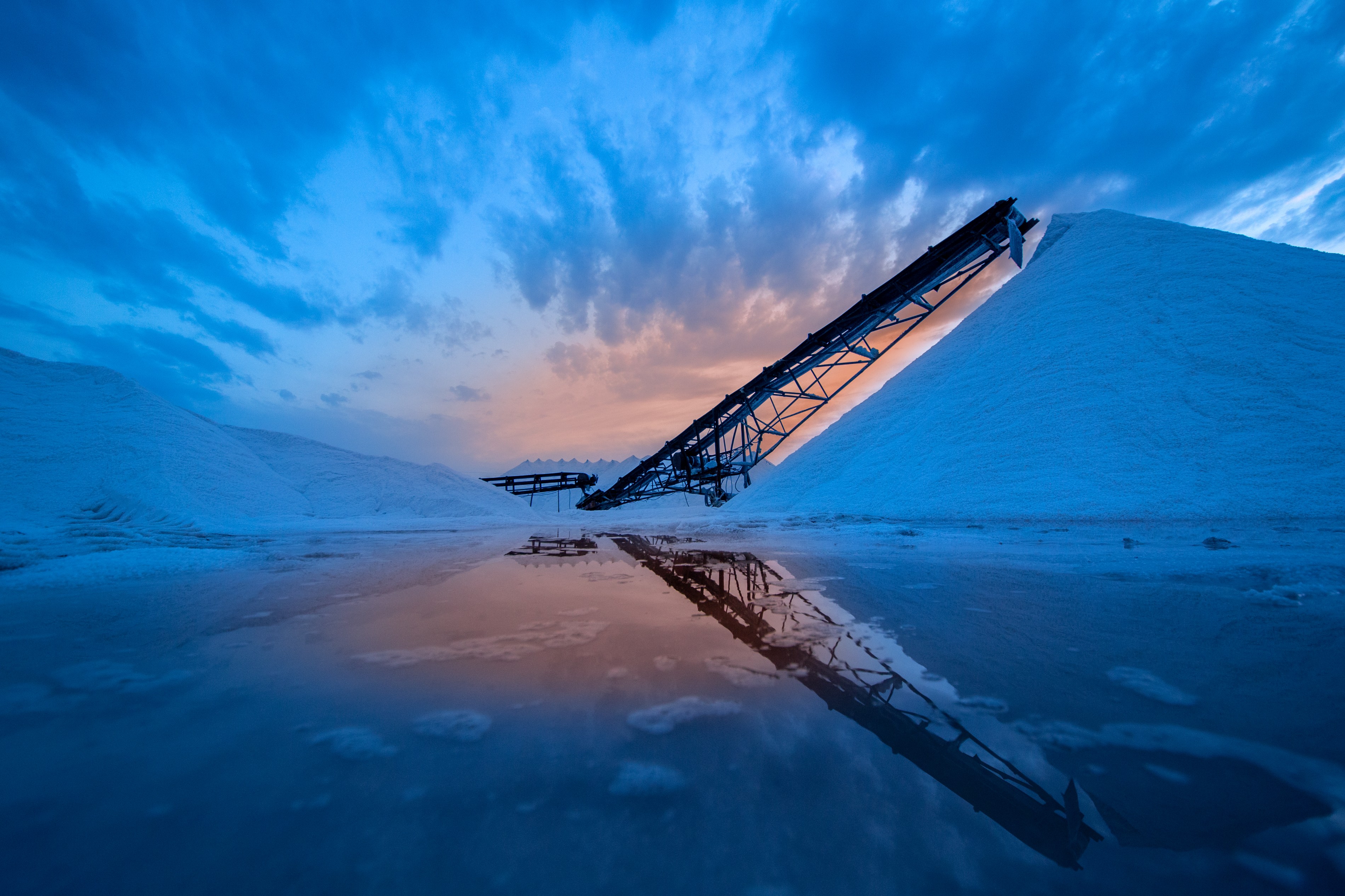 蒙鹽集團(tuán)領(lǐng)導(dǎo)蒞臨額鹽公司指導(dǎo)工作